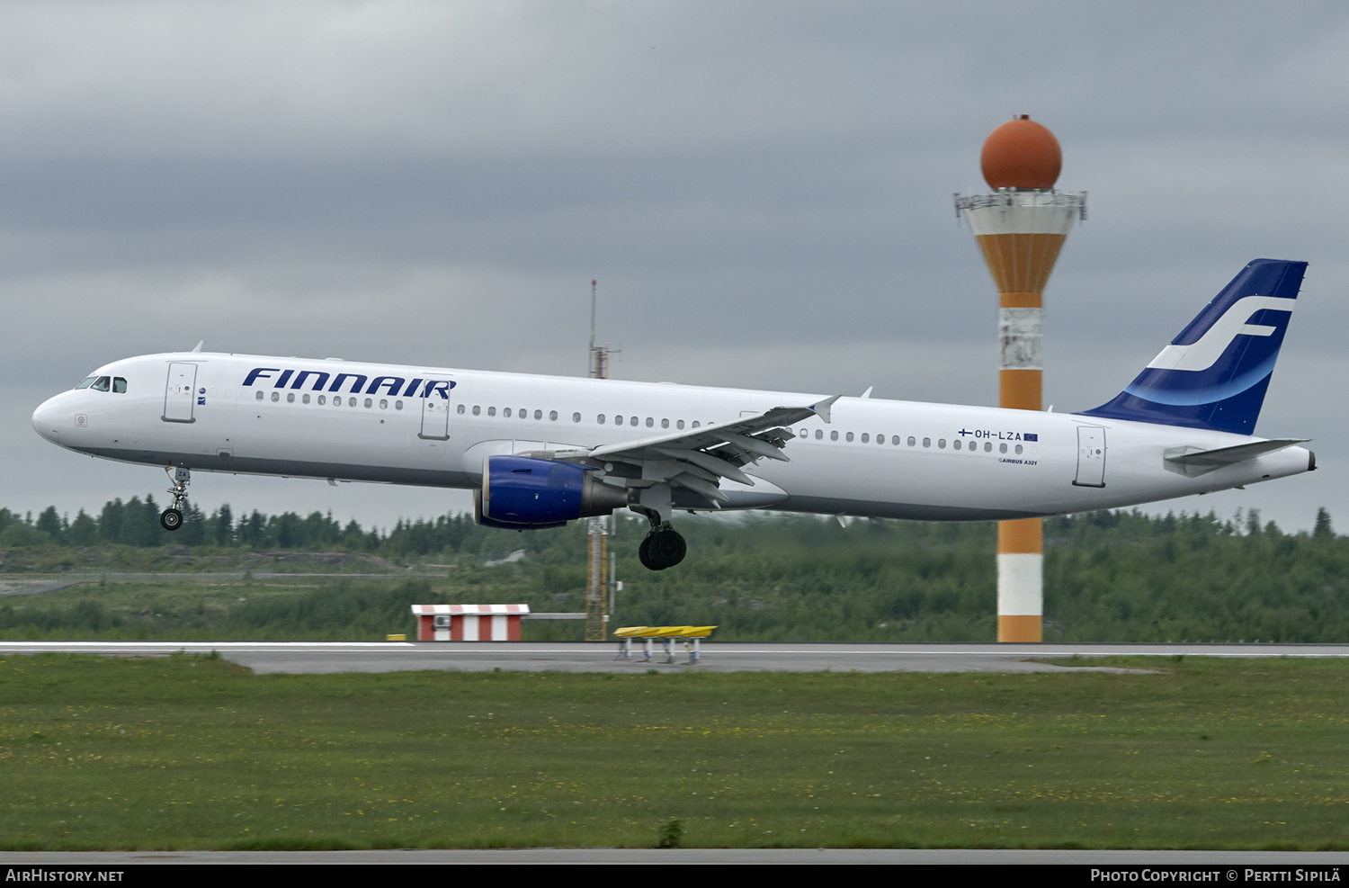 Aircraft Photo of OH-LZA | Airbus A321-211 | Finnair | AirHistory.net #117420