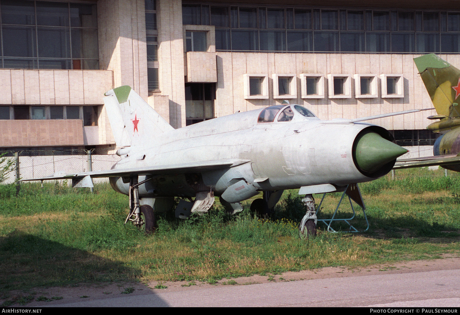 Aircraft Photo of 30 white | Mikoyan-Gurevich MiG-21R | Russia - Air Force | AirHistory.net #117445
