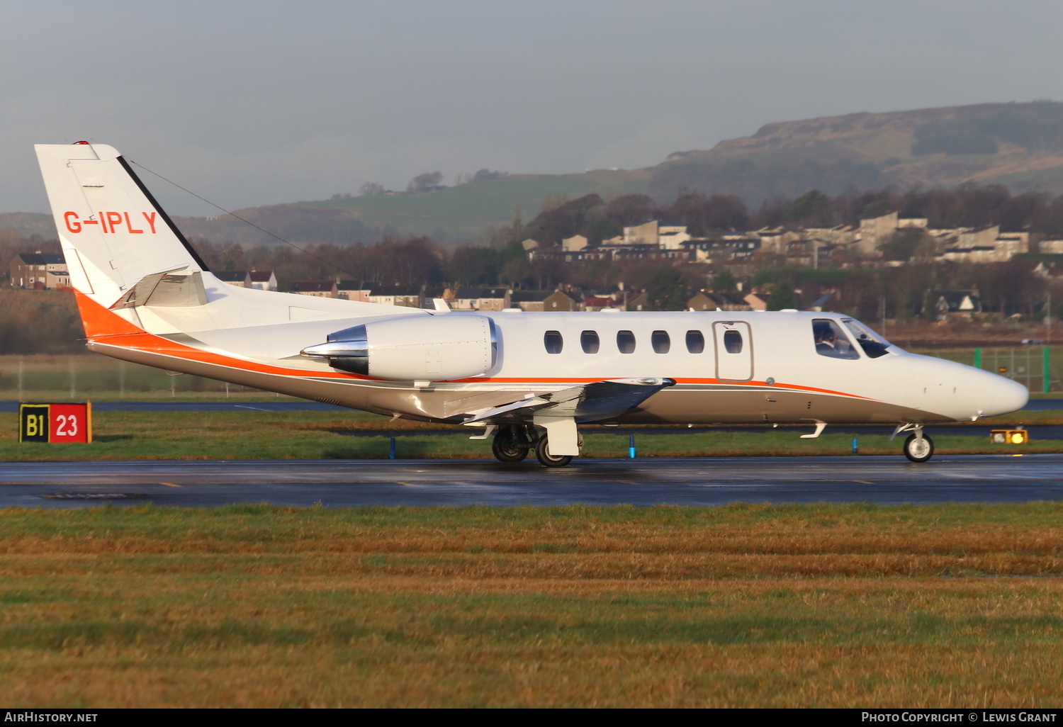 Aircraft Photo of G-IPLY | Cessna 550 Citation Bravo | AirHistory.net #117490