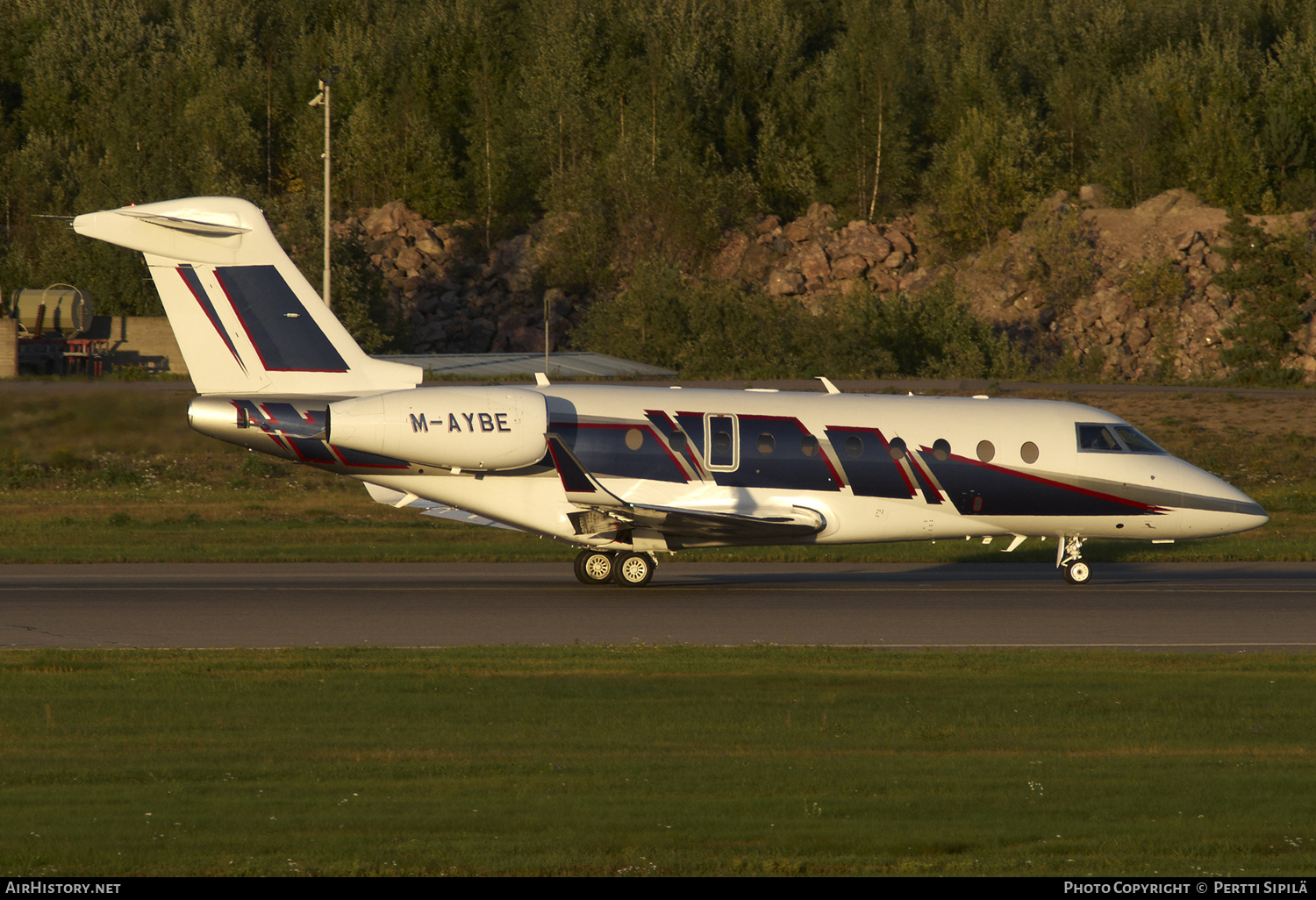 Aircraft Photo of M-AYBE | Gulfstream Aerospace G280 | AirHistory.net #117575