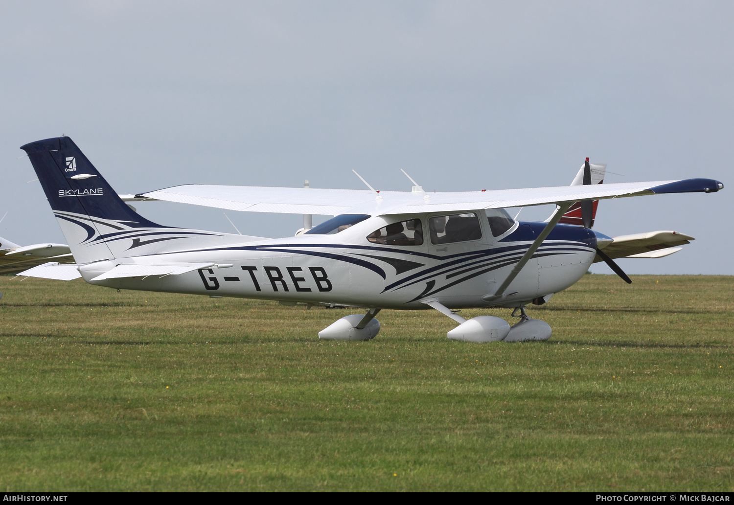 Aircraft Photo of G-TREB | Cessna 182T Skylane | AirHistory.net #117585