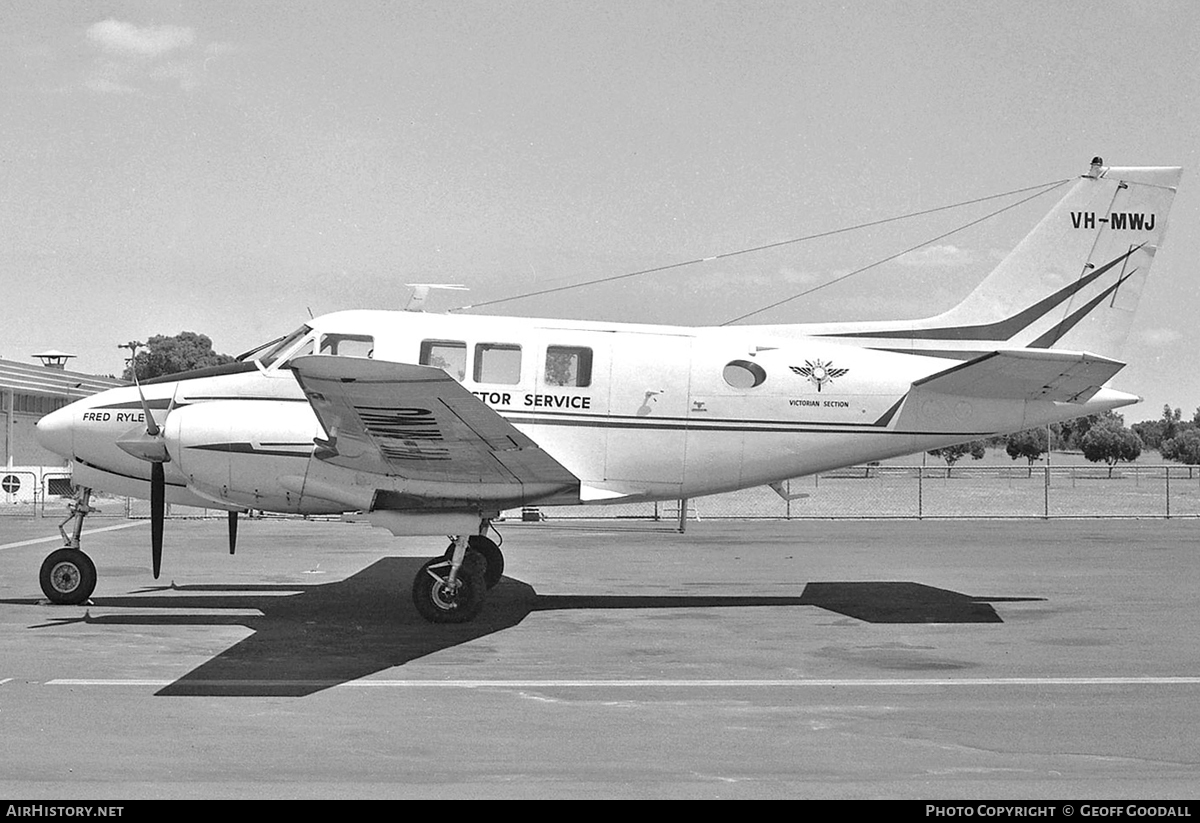 Aircraft Photo of VH-MWJ | Beech 70 Queen Air | Royal Flying Doctor Service - RFDS | AirHistory.net #117629