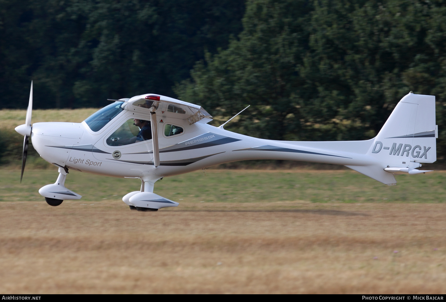 Aircraft Photo of D-MRGX | Remos GX | AirHistory.net #117633
