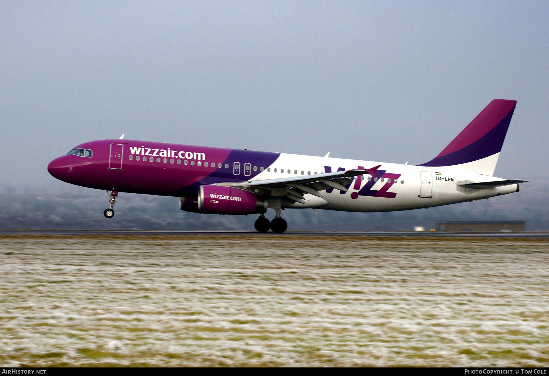 Aircraft Photo of HA-LPM | Airbus A320-232 | Wizz Air | AirHistory.net #117646