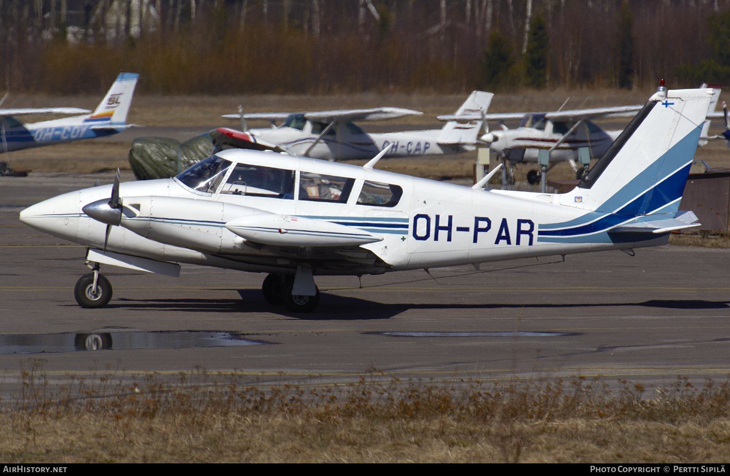 Aircraft Photo of OH-PAR | Piper PA-30-160 Twin Comanche B | AirHistory.net #117656
