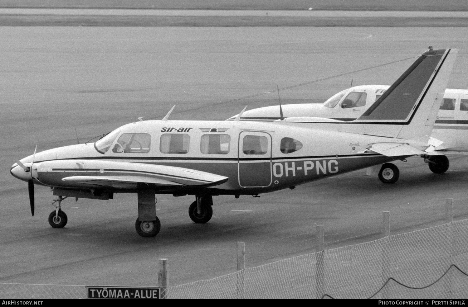 Aircraft Photo of OH-PNG | Piper PA-31-310 Navajo | Sir-Air | AirHistory.net #117735