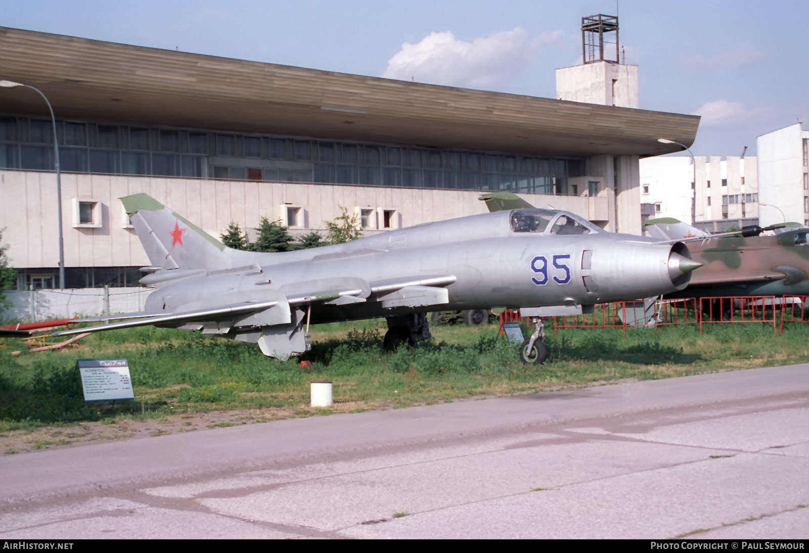 Aircraft Photo of 95 blue | Sukhoi Su-17M3 | AirHistory.net #117755