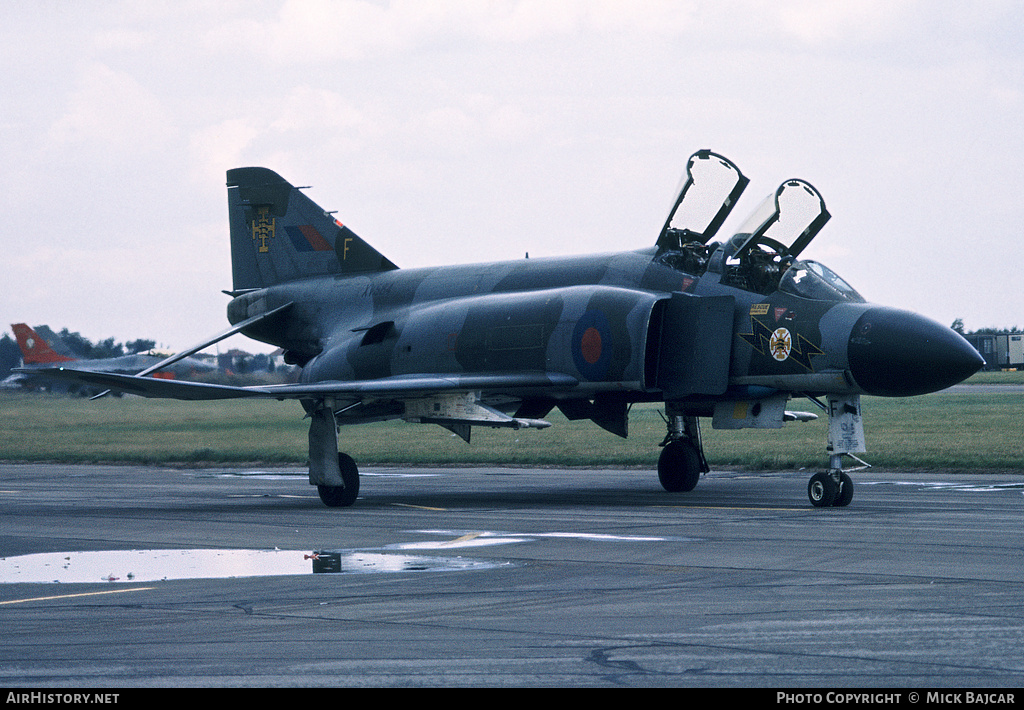 Aircraft Photo of XV584 | McDonnell Douglas F-4K Phantom FG1 | UK - Air Force | AirHistory.net #117968