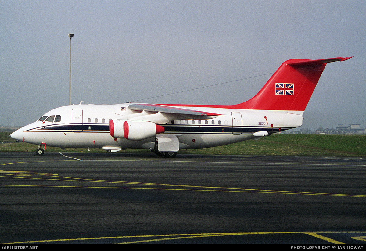 Aircraft Photo of ZE701 | British Aerospace BAe-146 CC.2 | UK - Air Force | AirHistory.net #117990