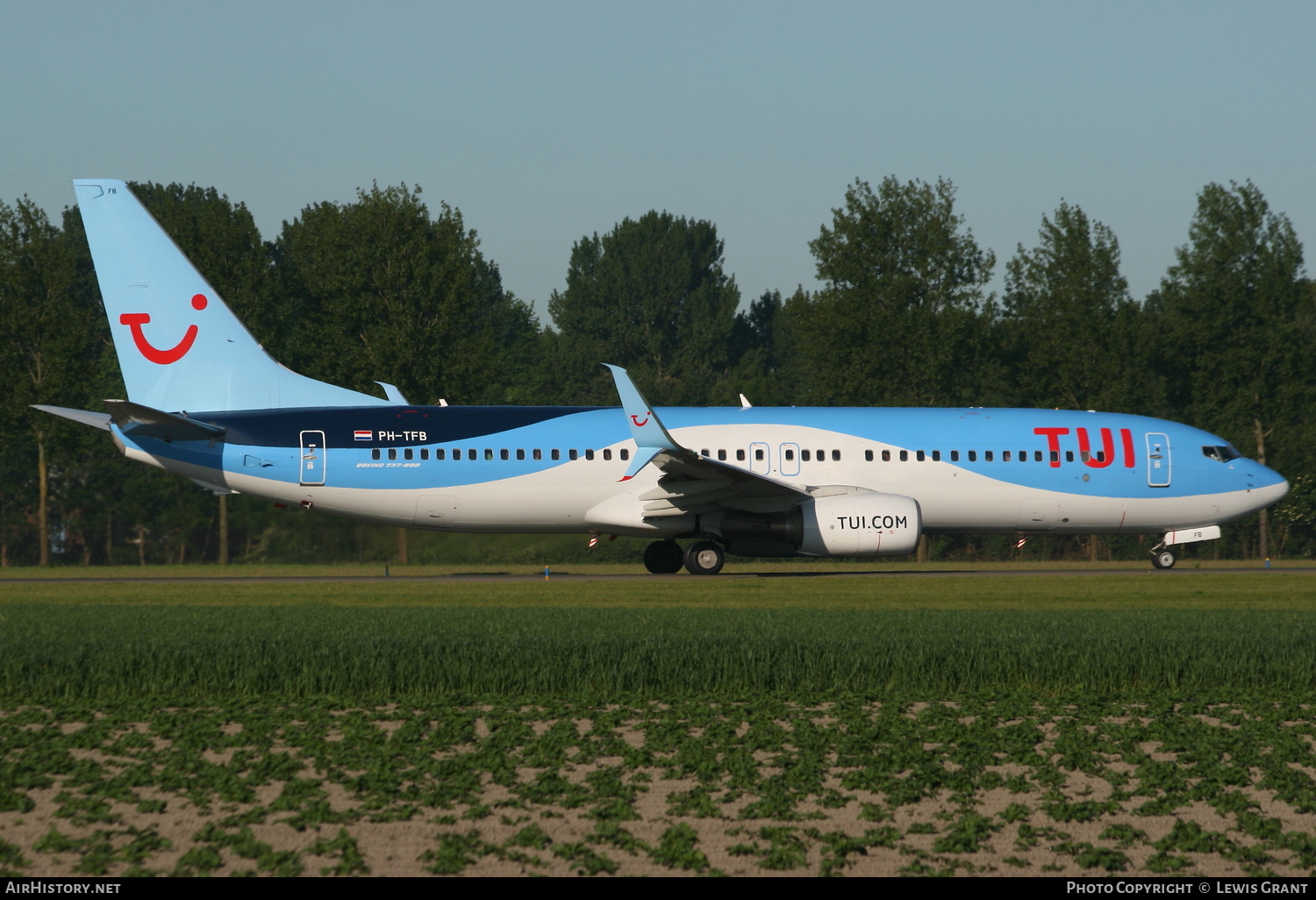 Aircraft Photo of PH-TFB | Boeing 737-8K5 | TUI | AirHistory.net #118129