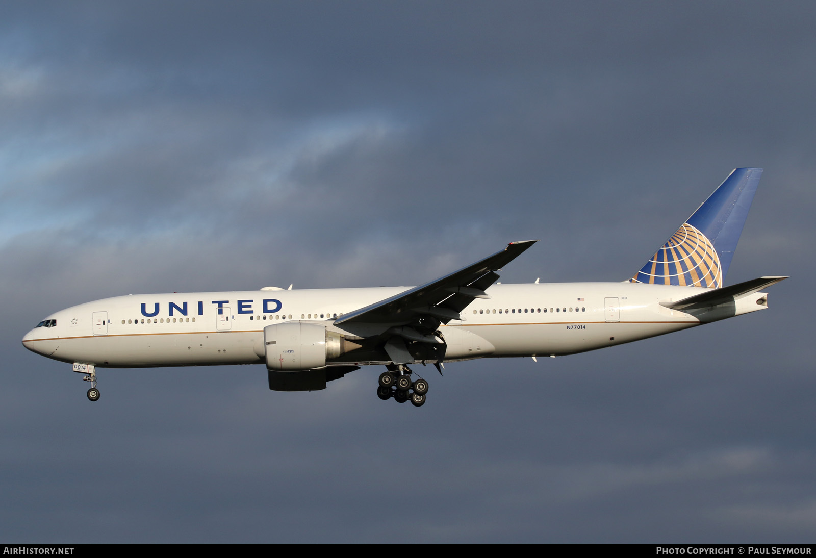 Aircraft Photo of N77014 | Boeing 777-224/ER | United Airlines | AirHistory.net #118174