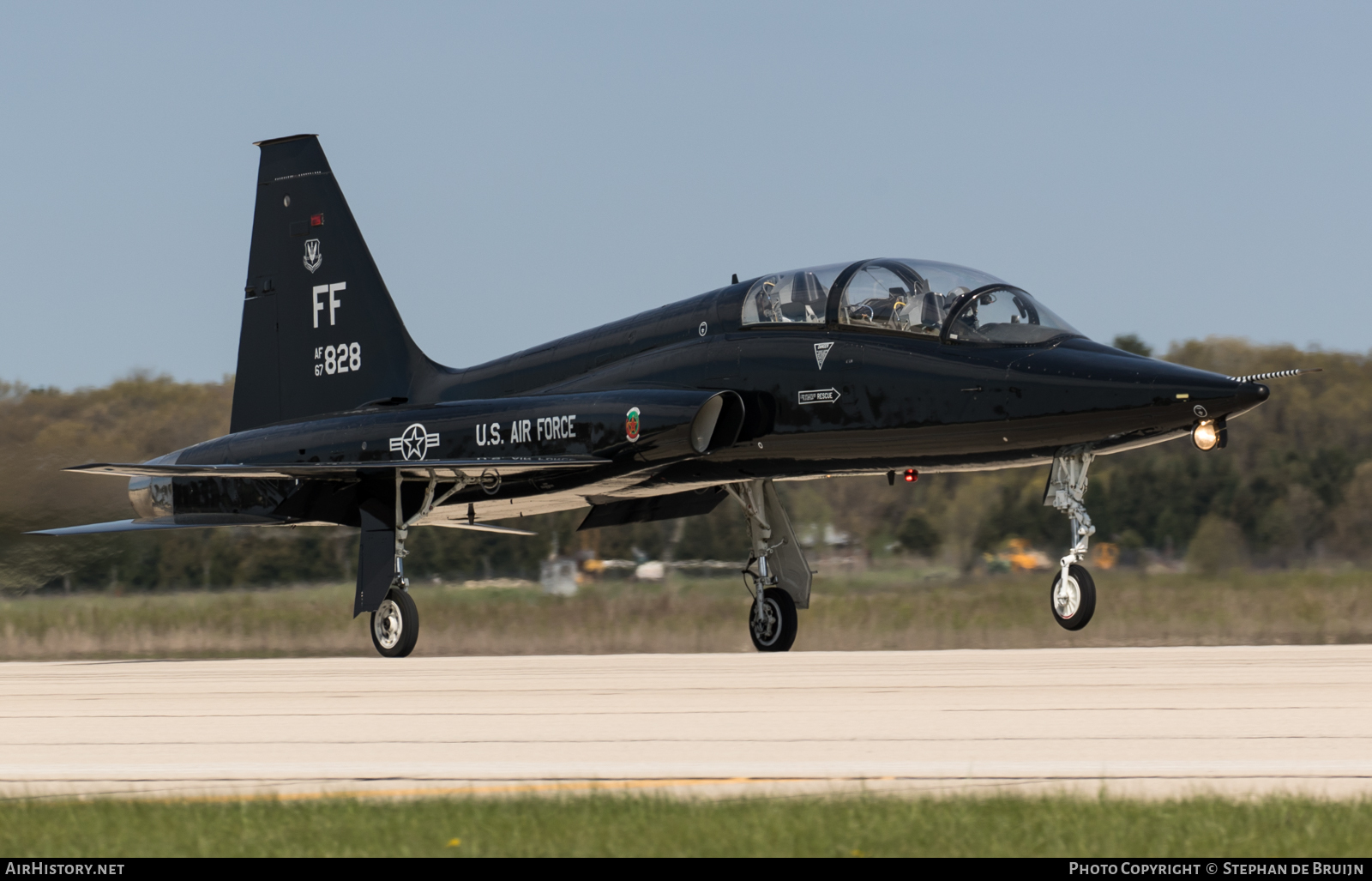 Aircraft Photo of 67-14828 / AF67-828 | Northrop T-38A Talon | USA - Air Force | AirHistory.net #118207