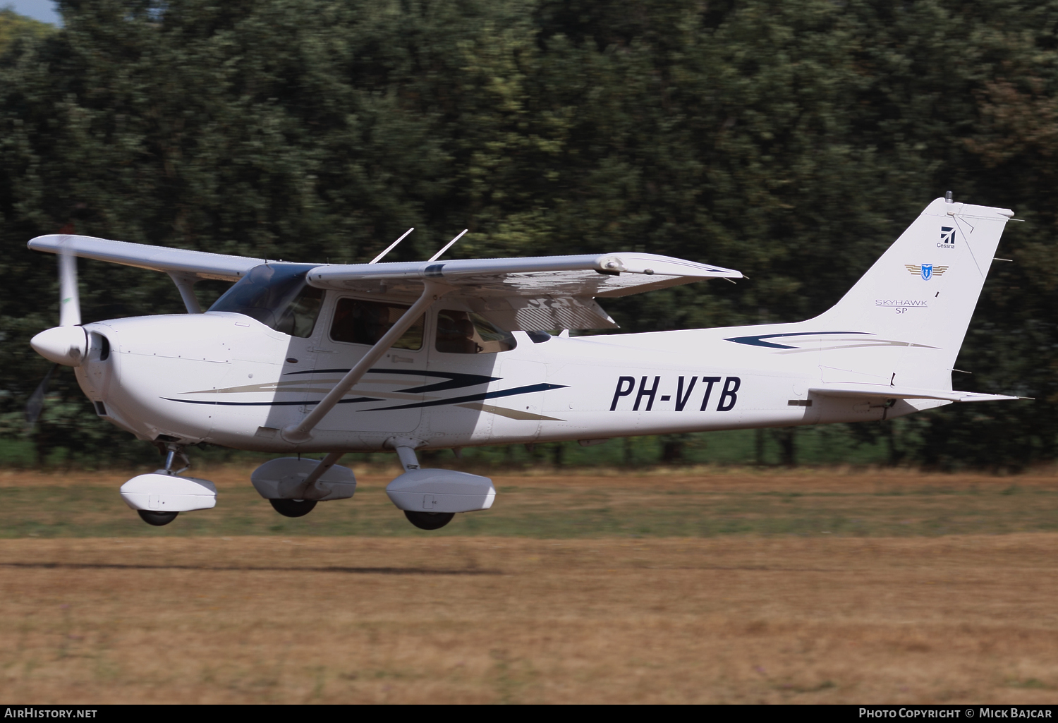 Aircraft Photo of PH-VTB | Cessna 172S Skyhawk SP | Vliegclub Teuge | AirHistory.net #118221
