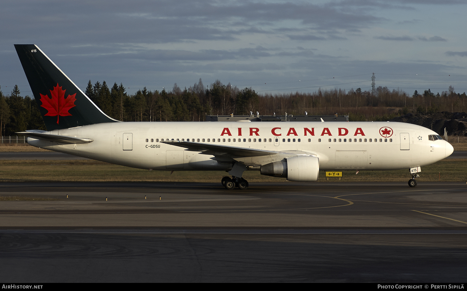 Aircraft Photo of C-GDSU | Boeing 767-233/ER | Air Canada | AirHistory.net #118255
