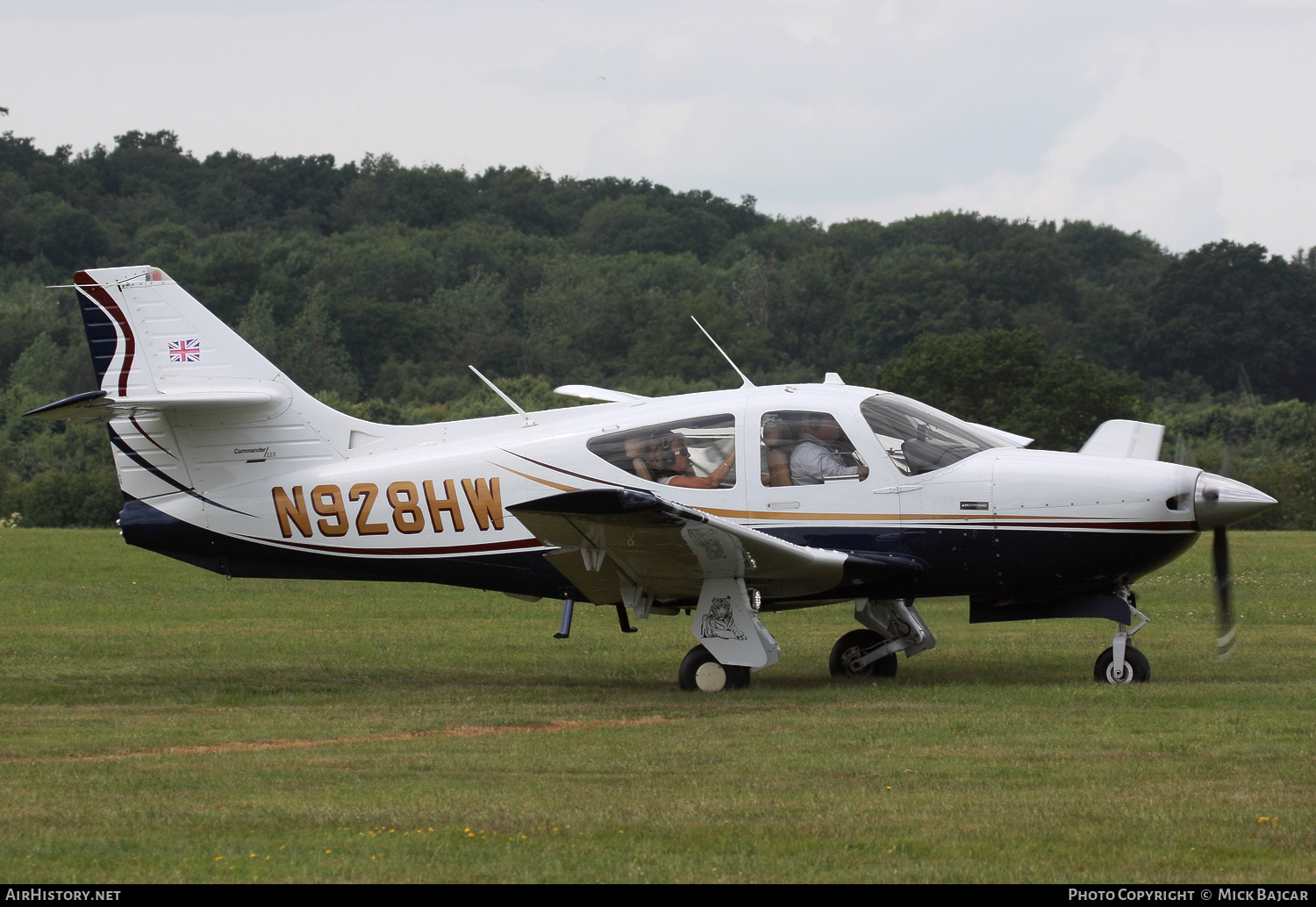 Aircraft Photo of N928HW | Commander 115 | AirHistory.net #118427