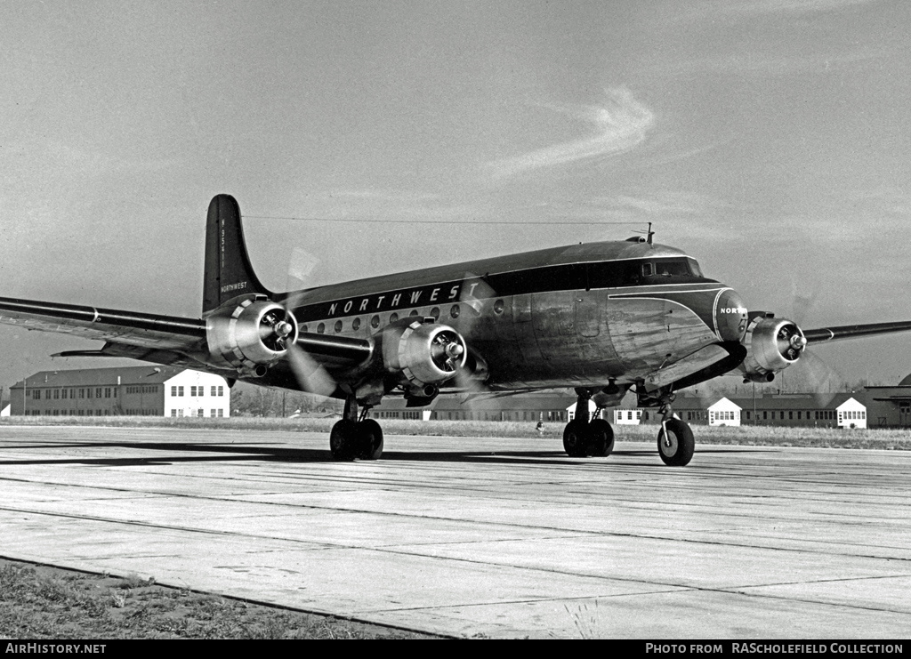 Aircraft Photo of N95411 | Douglas C-54B Skymaster | Northwest Airlines | AirHistory.net #118551