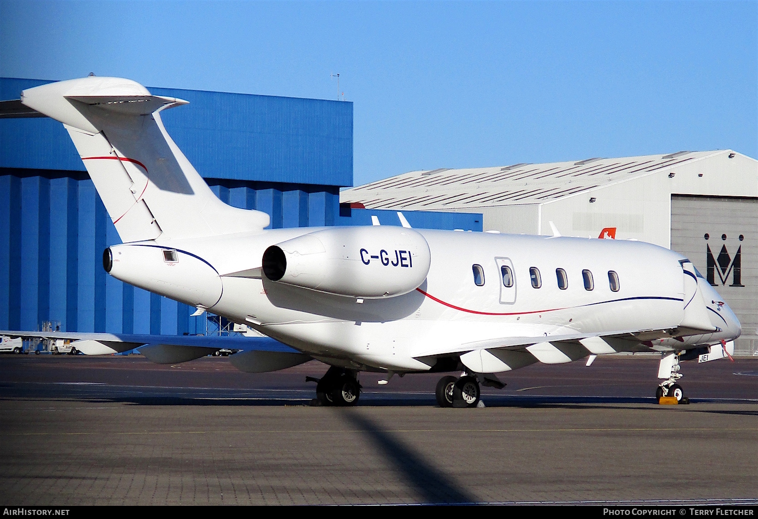 Aircraft Photo of C-GJEI | Bombardier Challenger 300 (BD-100-1A10) | AirHistory.net #118579