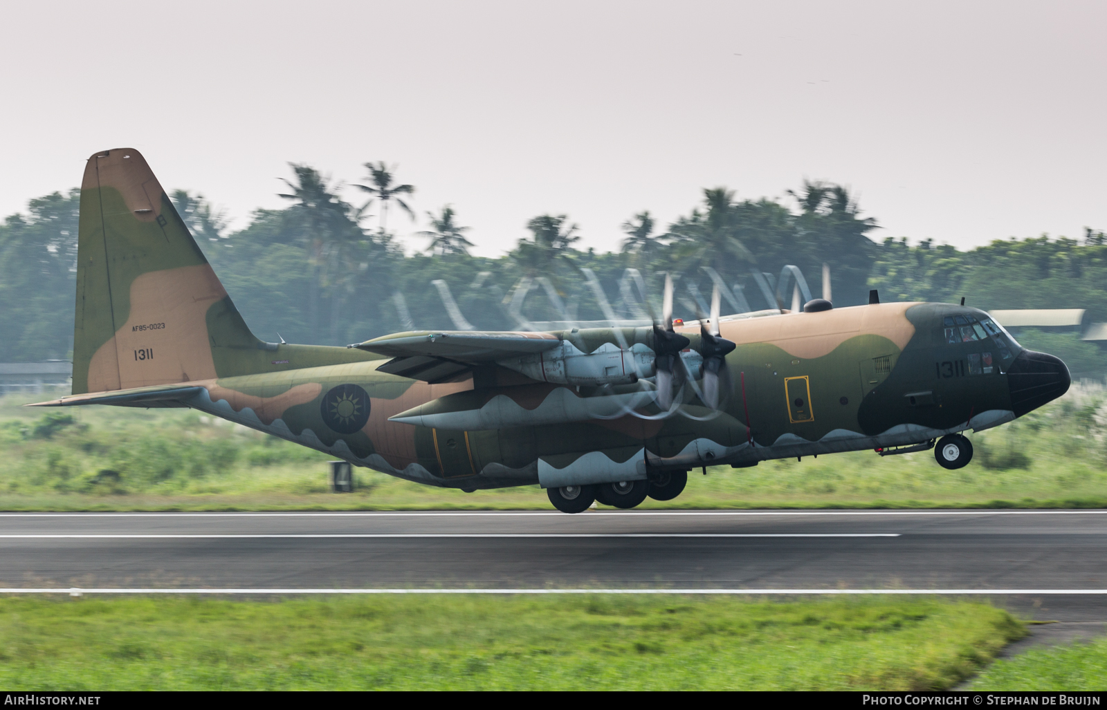 Aircraft Photo of 1311 | Lockheed C-130H Hercules | Taiwan - Air Force | AirHistory.net #118744