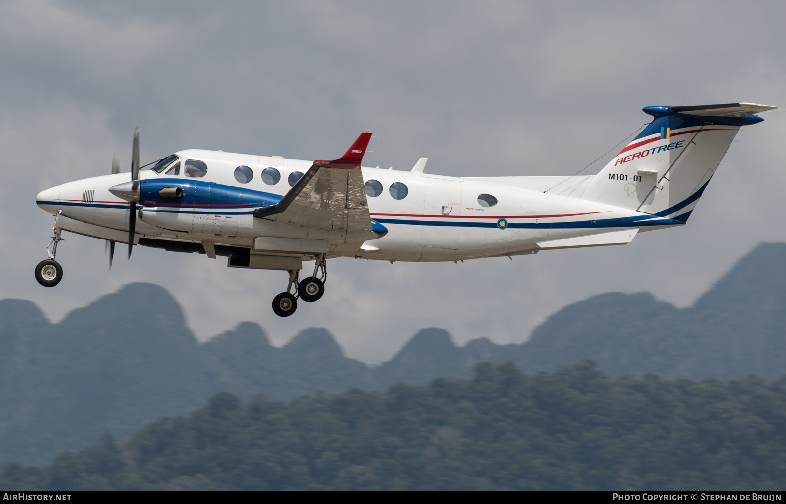 Aircraft Photo of M101-01 | Hawker Beechcraft 350i King Air (B300) | Malaysia - Air Force | AirHistory.net #118766