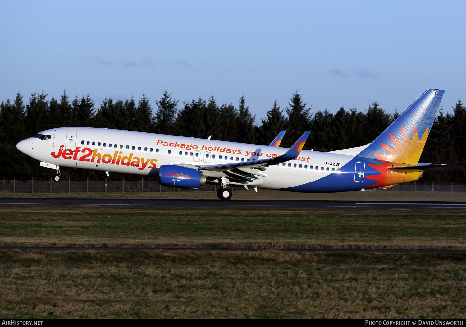 Aircraft Photo of G-JZBC | Boeing 737-800 | Jet2 Holidays | AirHistory.net #118884