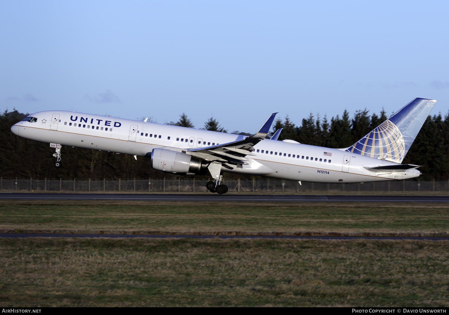 Aircraft Photo of N12114 | Boeing 757-224 | United Airlines | AirHistory.net #118888