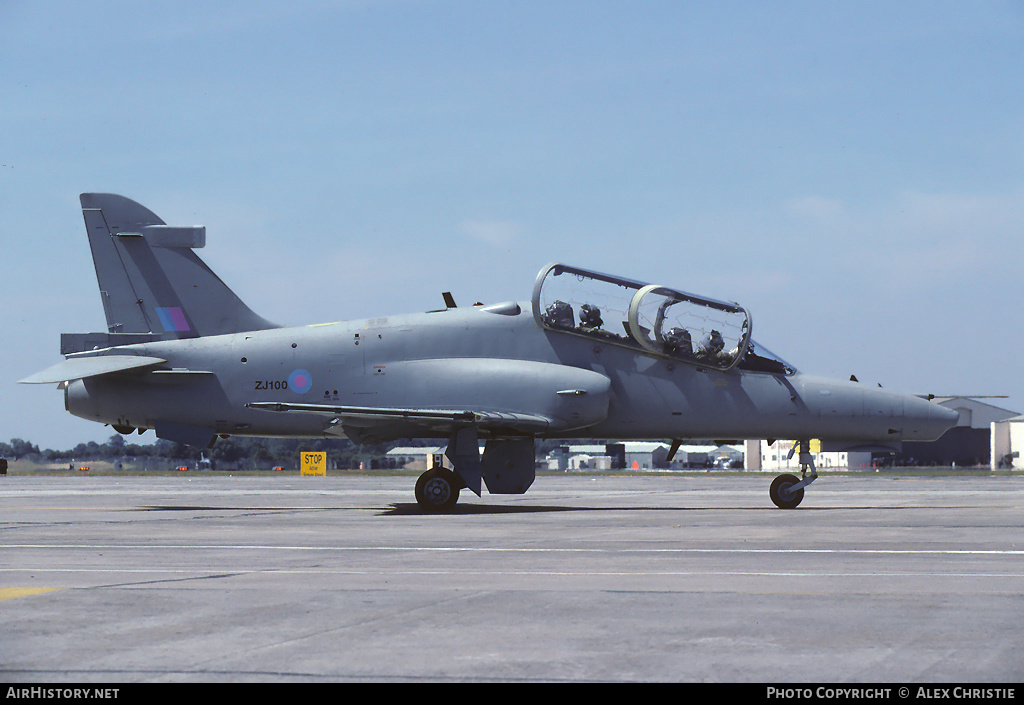 Aircraft Photo of ZJ100 | British Aerospace Hawk 102D | UK - Air Force | AirHistory.net #118999