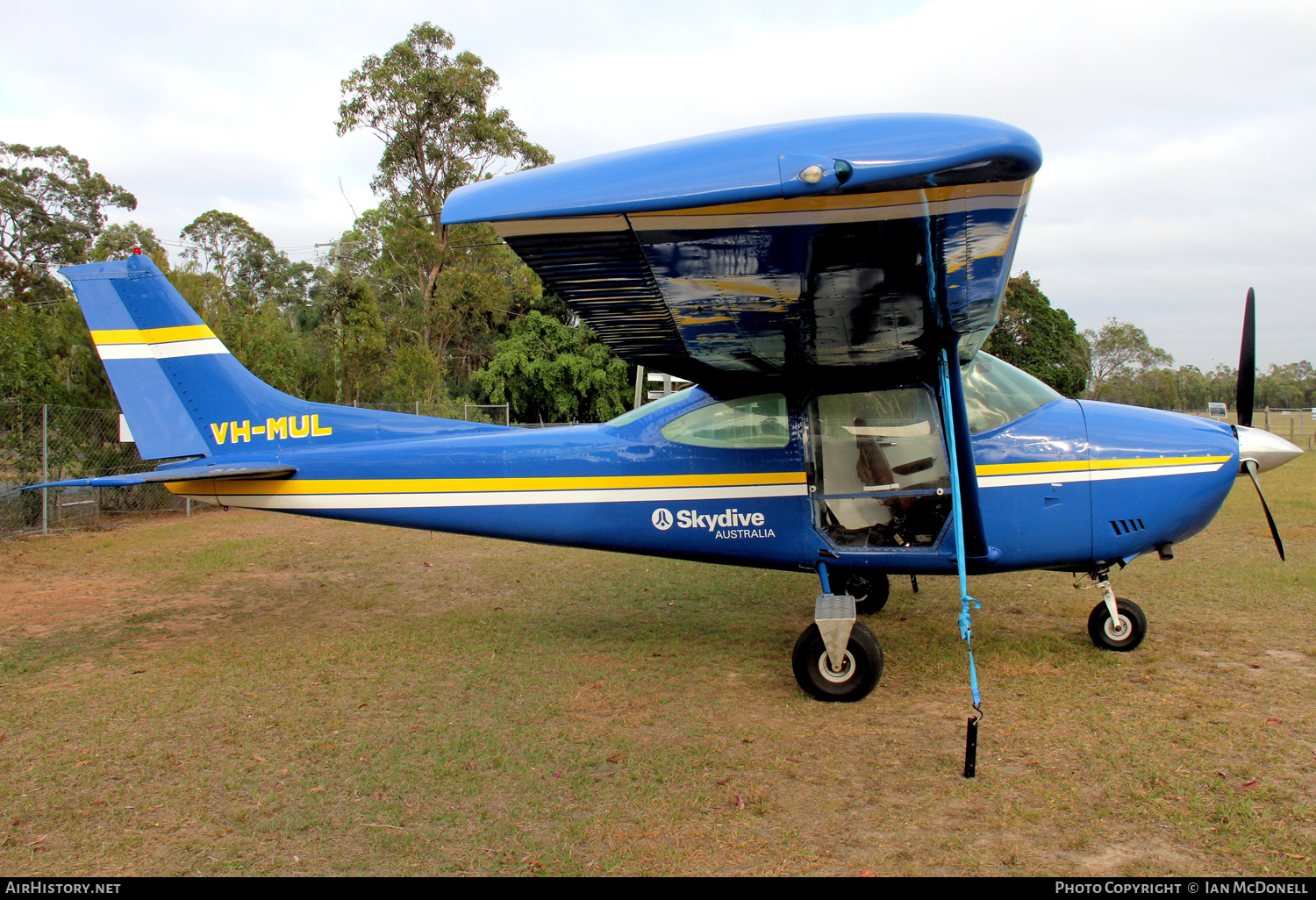 Aircraft Photo of VH-MUL | Cessna 182P Skylane | Skydive Australia | AirHistory.net #119088