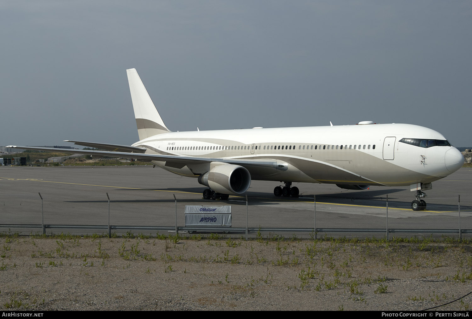 Aircraft Photo of P4-MES | Boeing 767-33A/ER | AirHistory.net #119109