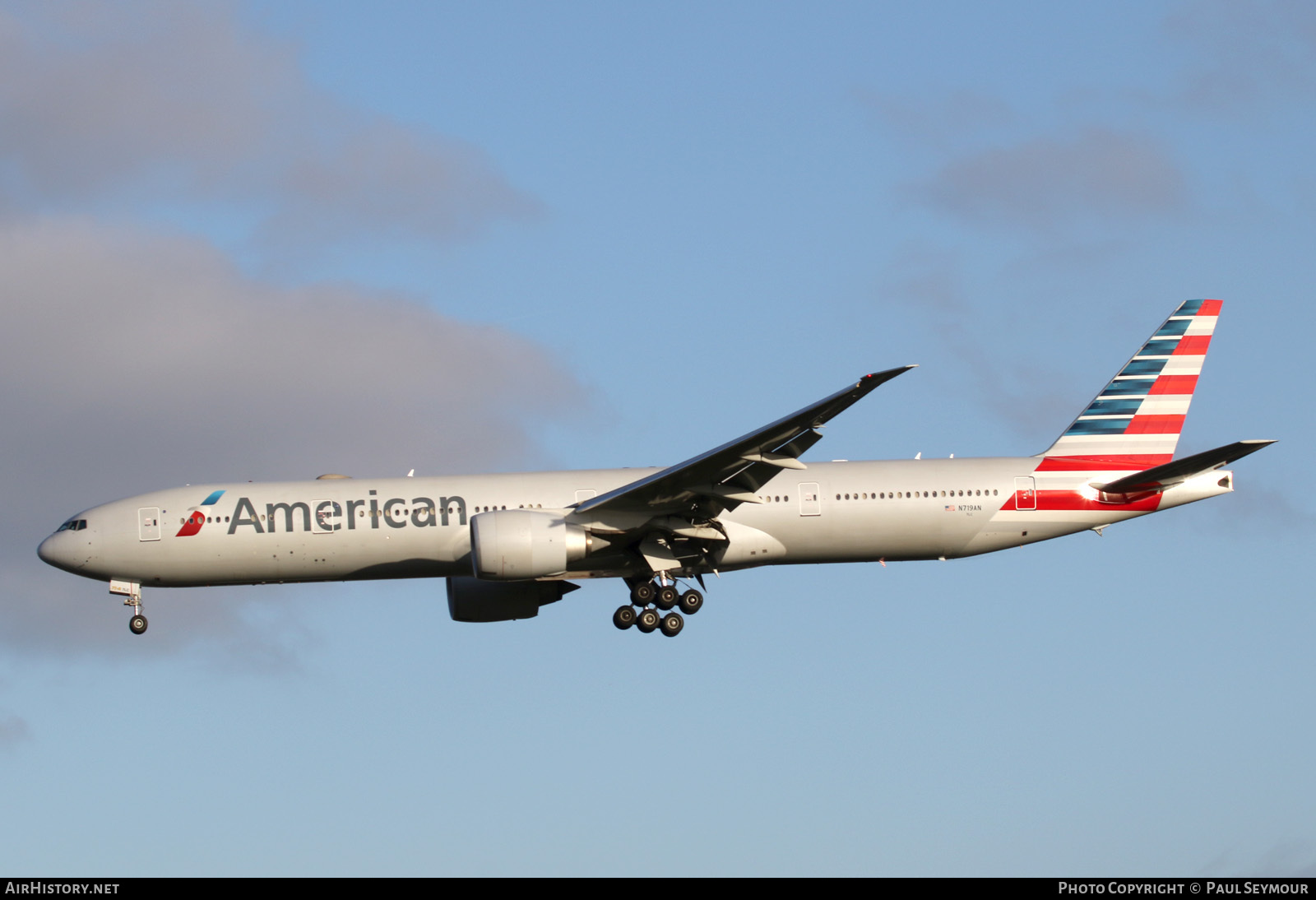 Aircraft Photo of N719AN | Boeing 777-323/ER | American Airlines | AirHistory.net #119157