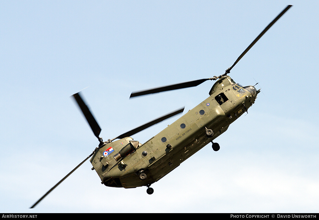 Aircraft Photo of ZA712 | Boeing Chinook HC2 (352) | UK - Air Force | AirHistory.net #119246