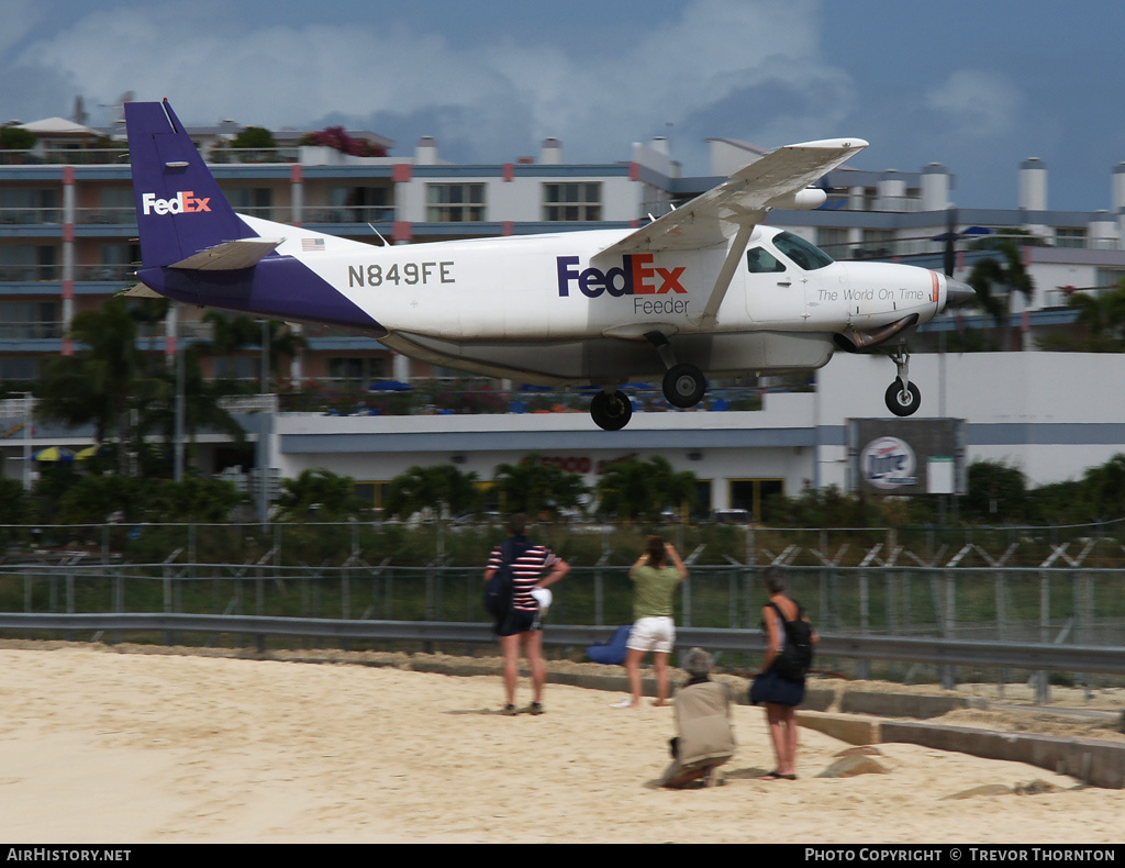Aircraft Photo of N849FE | Cessna 208B Super Cargomaster | FedEx Feeder | AirHistory.net #119281