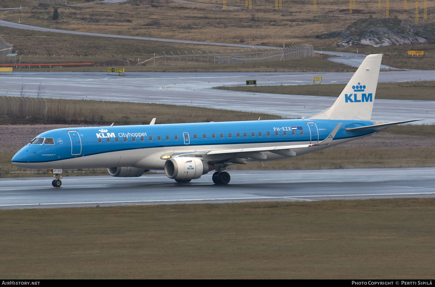 Aircraft Photo of PH-EZE | Embraer 190STD (ERJ-190-100STD) | KLM Cityhopper | AirHistory.net #119411