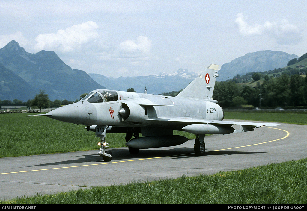 Aircraft Photo of J-2313 | Dassault Mirage IIIS | Switzerland - Air Force | AirHistory.net #119496