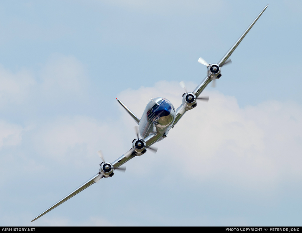 Aircraft Photo of N996DM | Douglas DC-6B | Red Bull | AirHistory.net #119580
