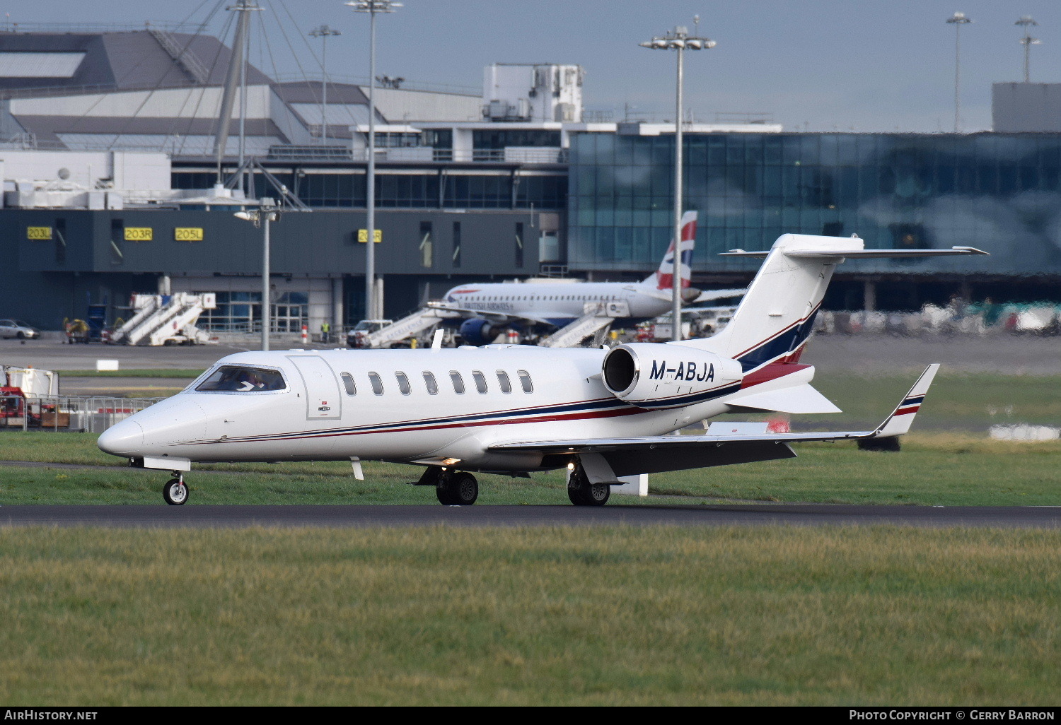 Aircraft Photo of M-ABJA | Learjet 45 | Ryanair | AirHistory.net #119584