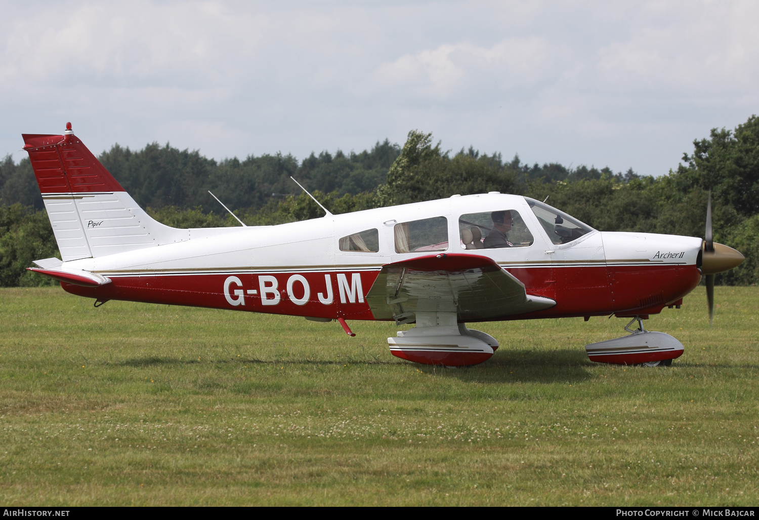 Aircraft Photo of G-BOJM | Piper PA-28-181 Archer II | AirHistory.net #119749