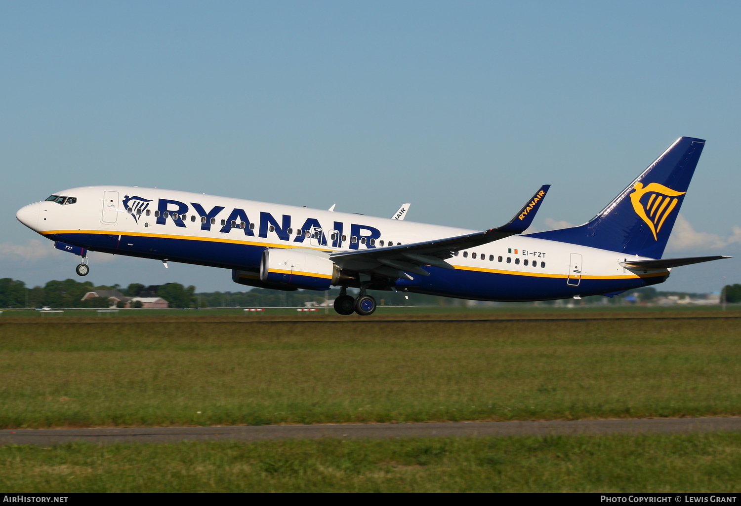 Aircraft Photo of EI-FZT | Boeing 737-800 | Ryanair | AirHistory.net #119794