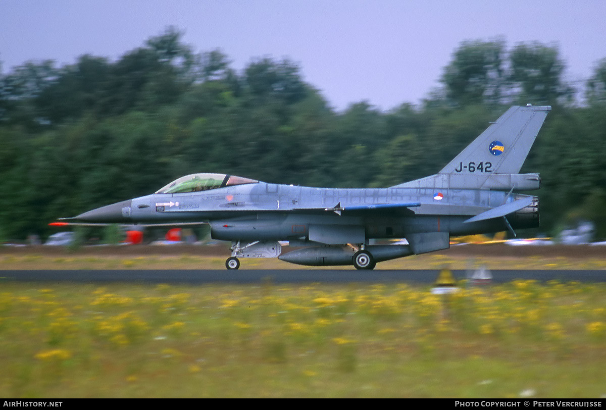 Aircraft Photo of J-642 | General Dynamics F-16A(R) Fighting Falcon | Netherlands - Air Force | AirHistory.net #119937