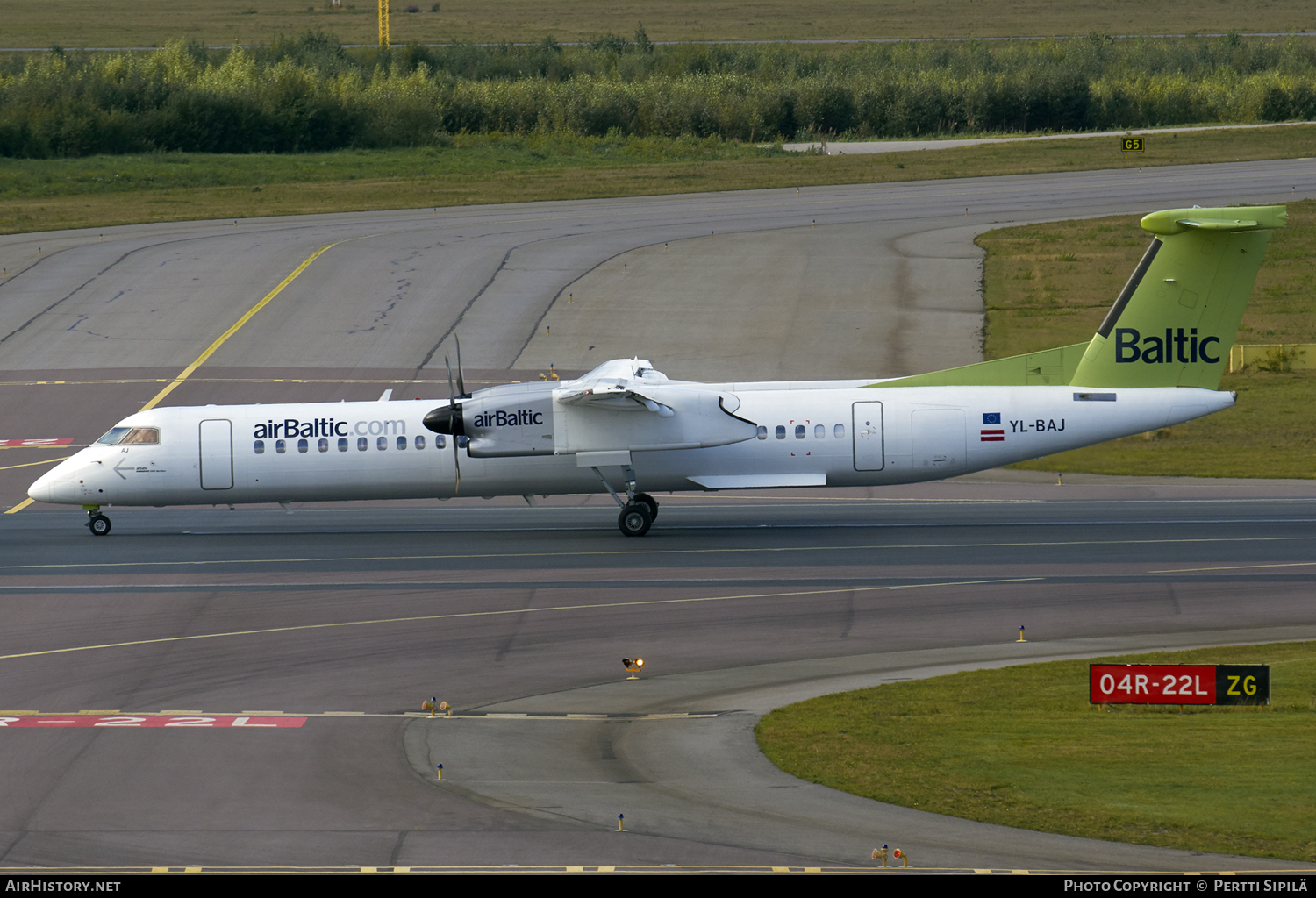 Aircraft Photo of YL-BAJ | Bombardier DHC-8-402 Dash 8 | AirBaltic | AirHistory.net #120132