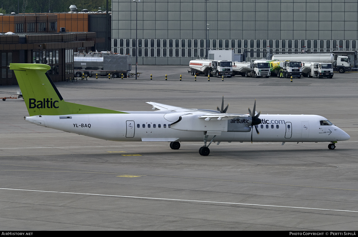 Aircraft Photo of YL-BAQ | Bombardier DHC-8-402 Dash 8 | AirBaltic | AirHistory.net #120142