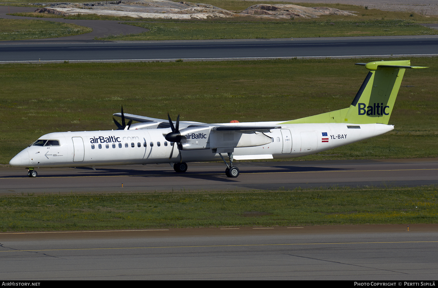 Aircraft Photo of YL-BAY | Bombardier DHC-8-402 Dash 8 | AirBaltic | AirHistory.net #120211
