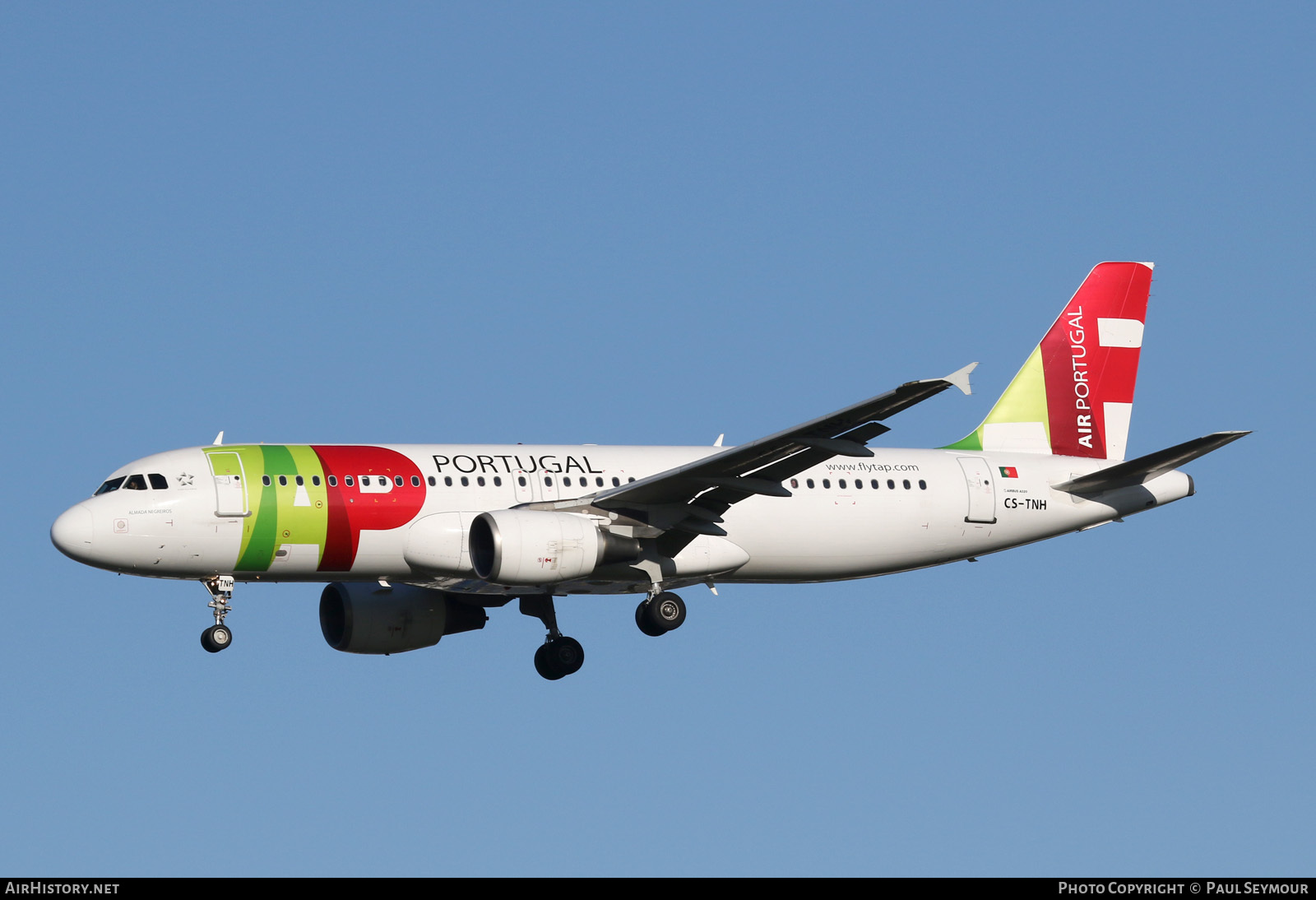 Aircraft Photo of CS-TNH | Airbus A320-214 | TAP Air Portugal | AirHistory.net #120227