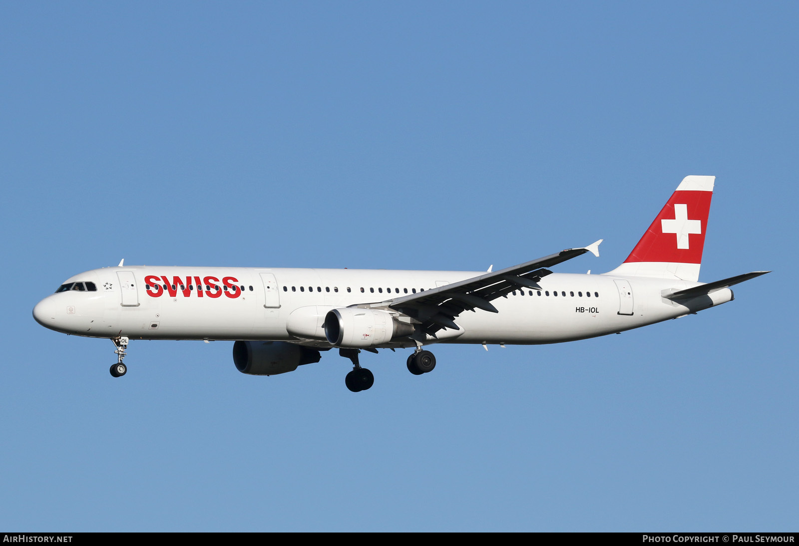 Aircraft Photo of HB-IOL | Airbus A321-111 | Swiss International Air Lines | AirHistory.net #120229