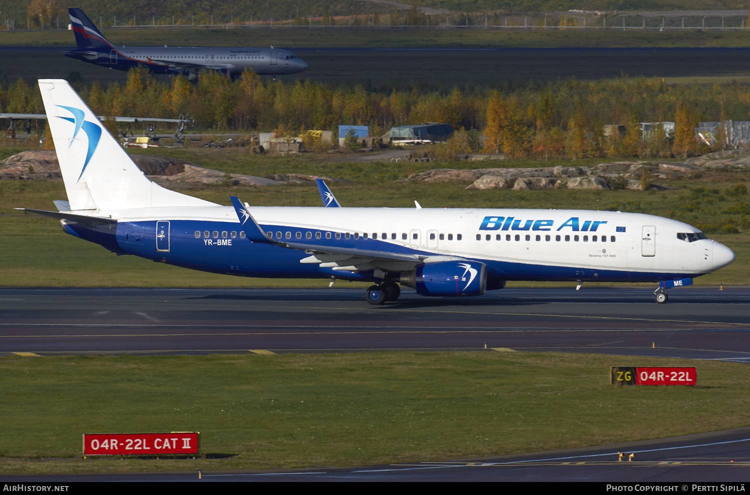 Aircraft Photo of YR-BME | Boeing 737-86N | Blue Air | AirHistory.net #120317