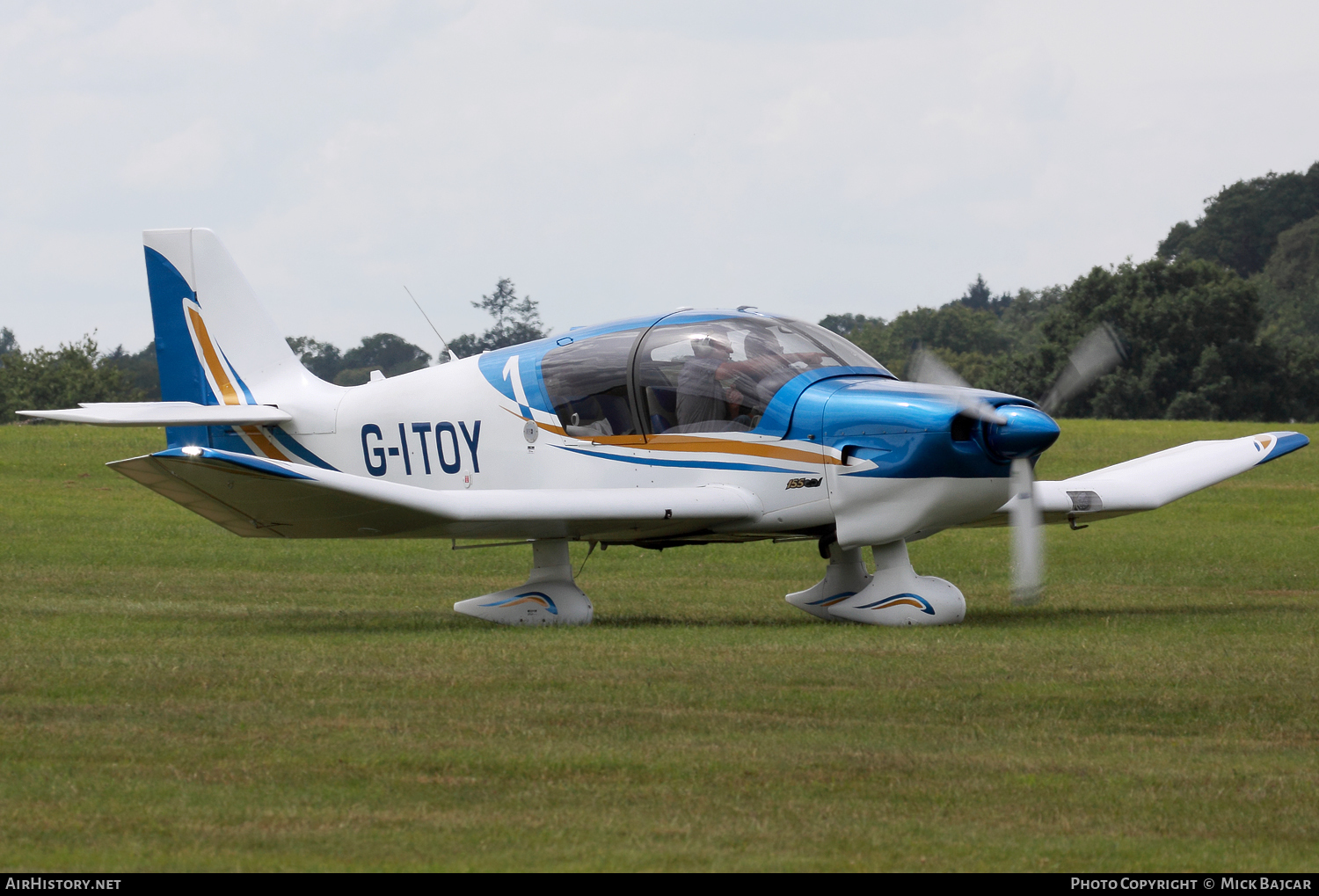 Aircraft Photo of G-ITOY | Robin DR-400-140B | AirHistory.net #120481