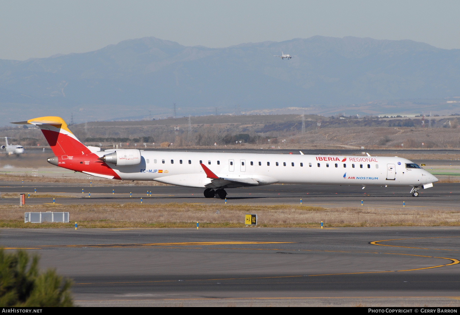 Aircraft Photo of EC-MJP | Bombardier CRJ-1000ER NG (CL-600-2E25) | Iberia Regional | AirHistory.net #120486