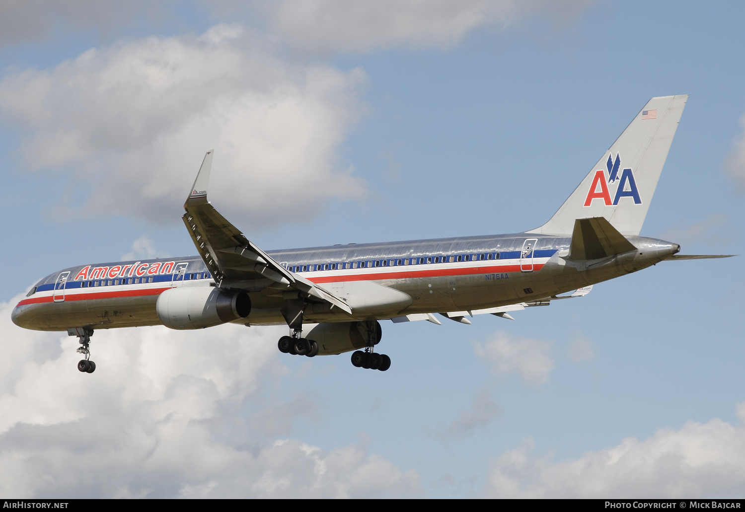 Aircraft Photo of N176AA | Boeing 757-223 | American Airlines | AirHistory.net #120542