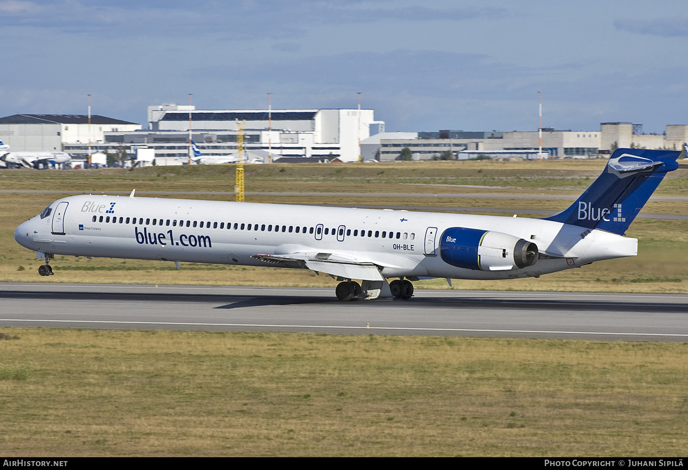 Aircraft Photo of OH-BLE | McDonnell Douglas MD-90-30 | Blue1 | AirHistory.net #120568