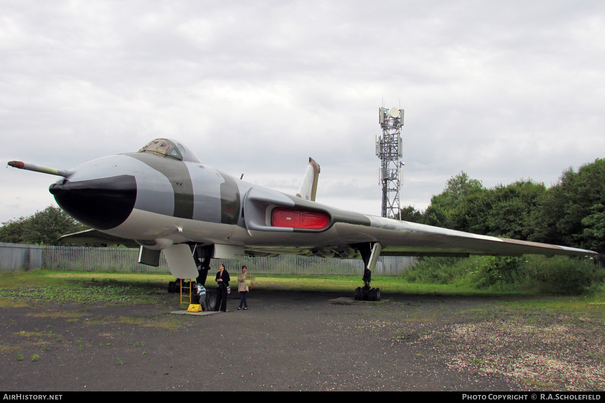 Aircraft Photo of XL319 | Avro 698 Vulcan B.2 | UK - Air Force | AirHistory.net #120571