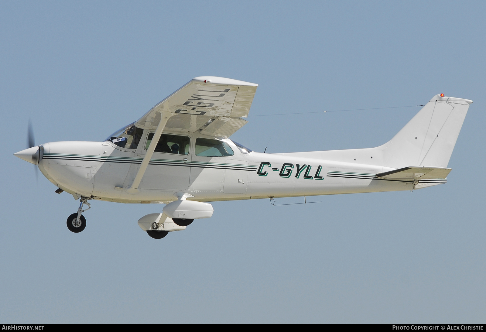 Aircraft Photo of C-GYLL | Cessna R172K Hawk XP | AirHistory.net #120587